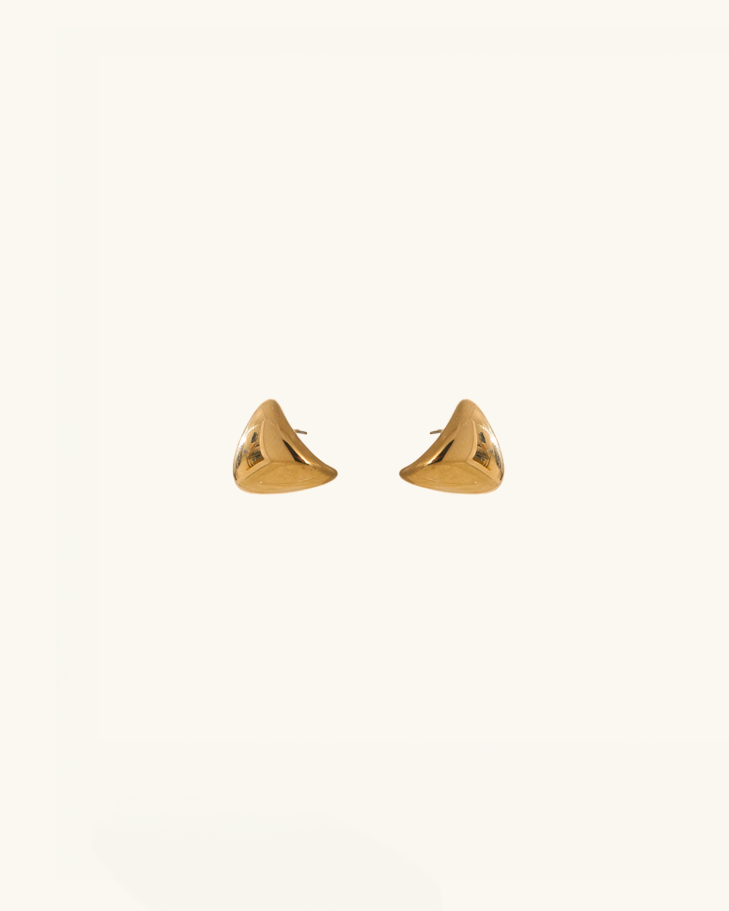 Sculpted gold stud earrings with organic form – waterproof and hypoallergenic