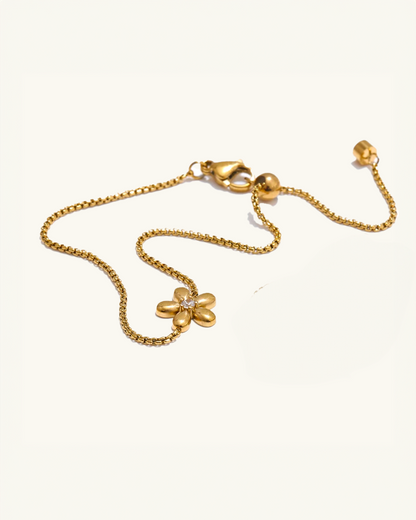 Gold waterproof flower bracelet in box – 18K gold plated and hypoallergenic