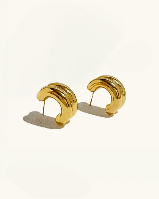 Ridged gold stud hoop earrings – waterproof and lightweight for all-day comfort